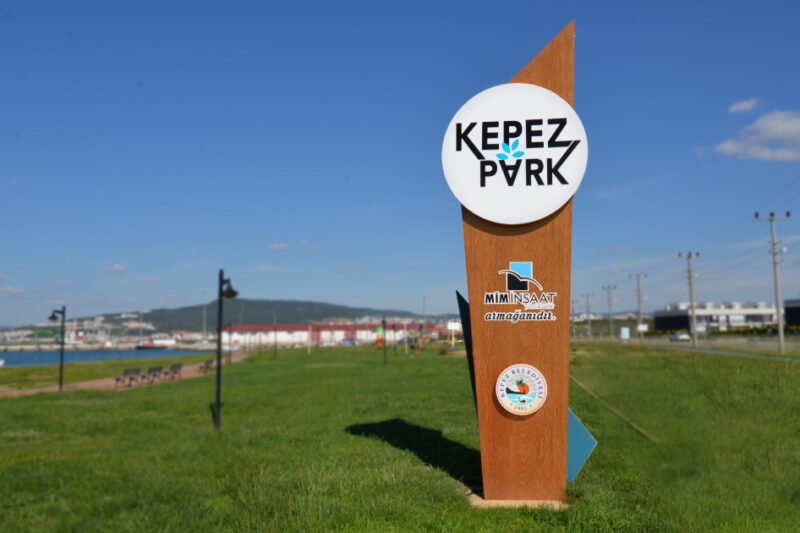 Kepez Belediyesi Kepez Parkı için Tasarlanan Pilon Tabela